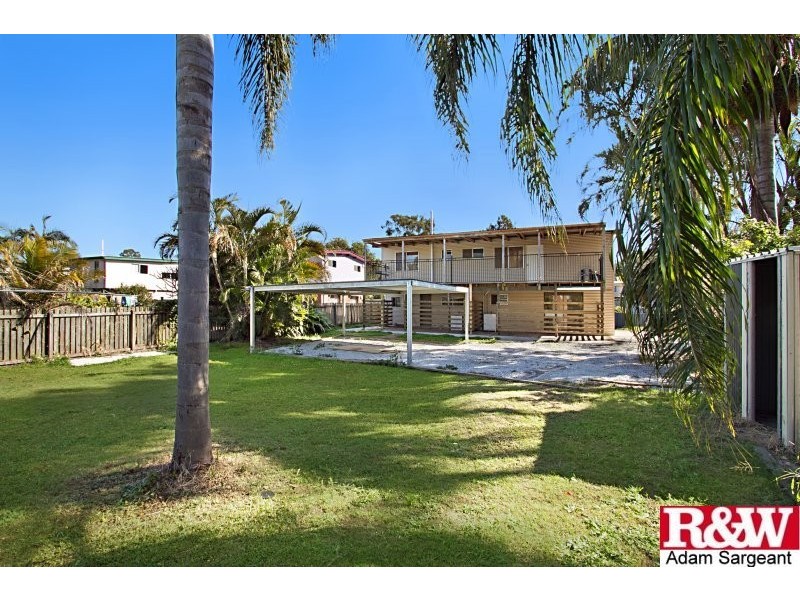 33 Coachwood St, Crestmead QLD 4132