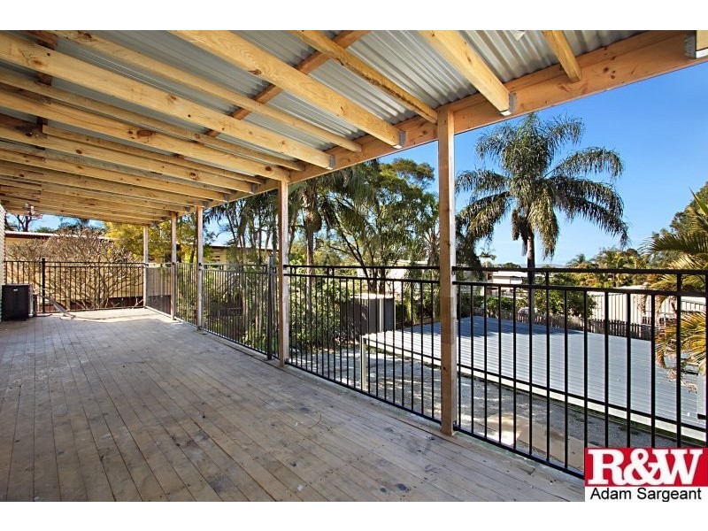 33 Coachwood St, Crestmead QLD 4132