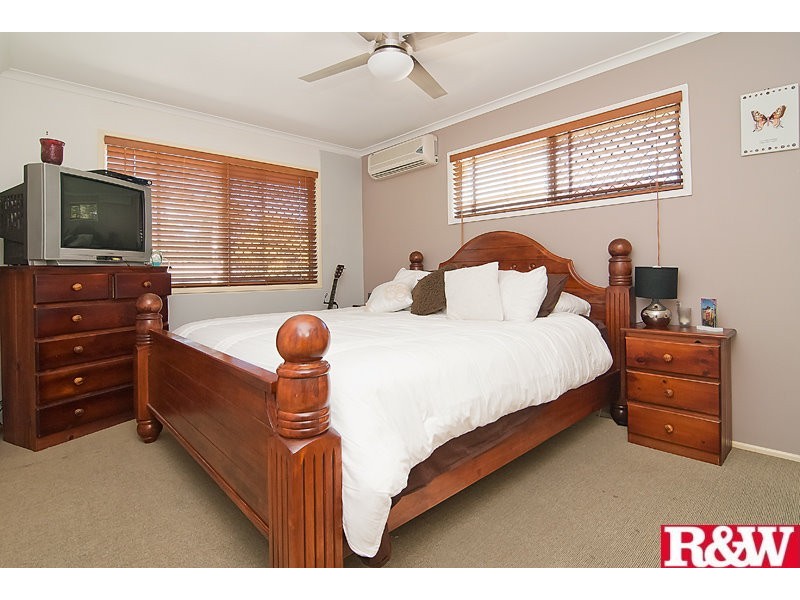 6 Dehlia Street, Marsden QLD 4132