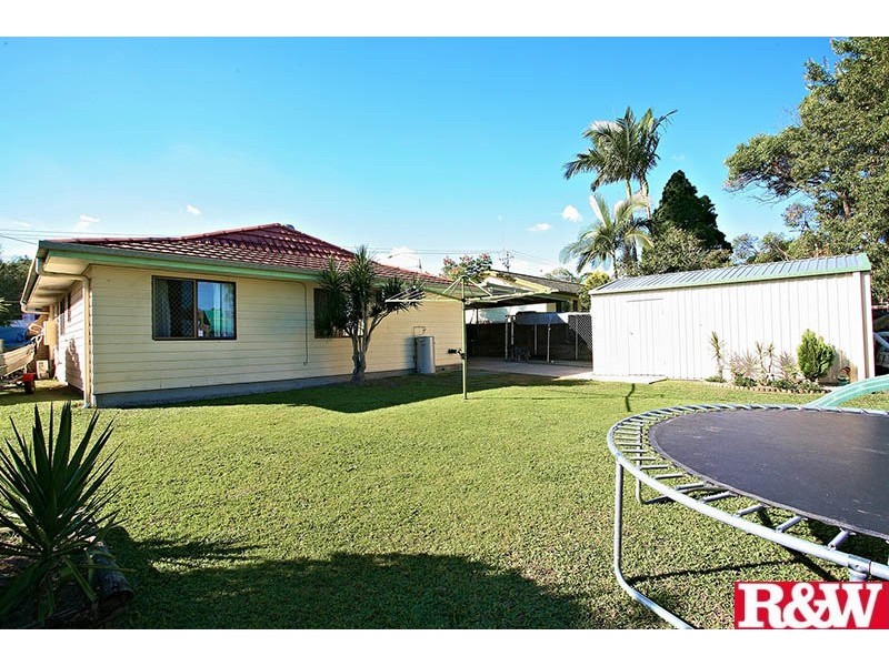 103 Waratah Drive, Crestmead QLD 4132