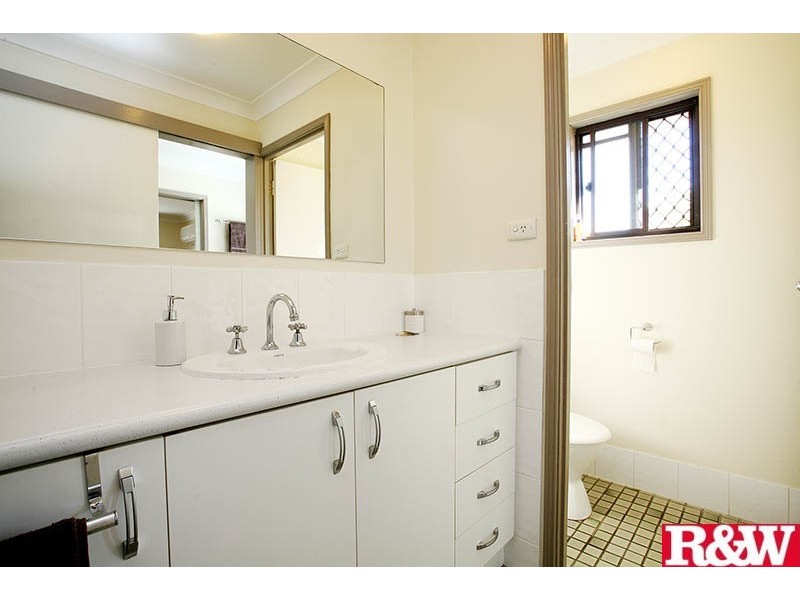 103 Waratah Drive, Crestmead QLD 4132