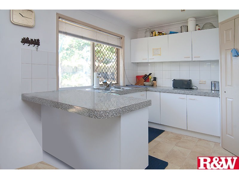 1 Julius Court, Marsden QLD 4132