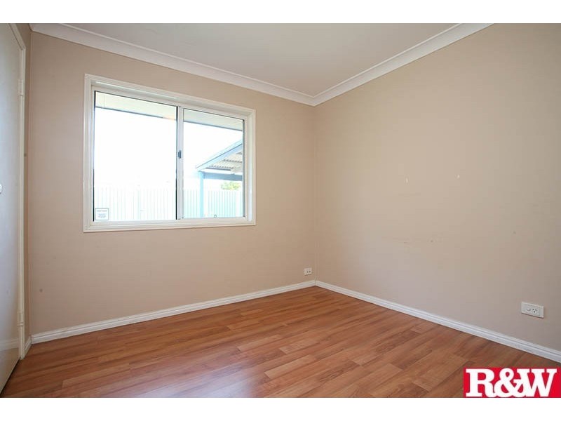 8 Cania Court, Marsden QLD 4132