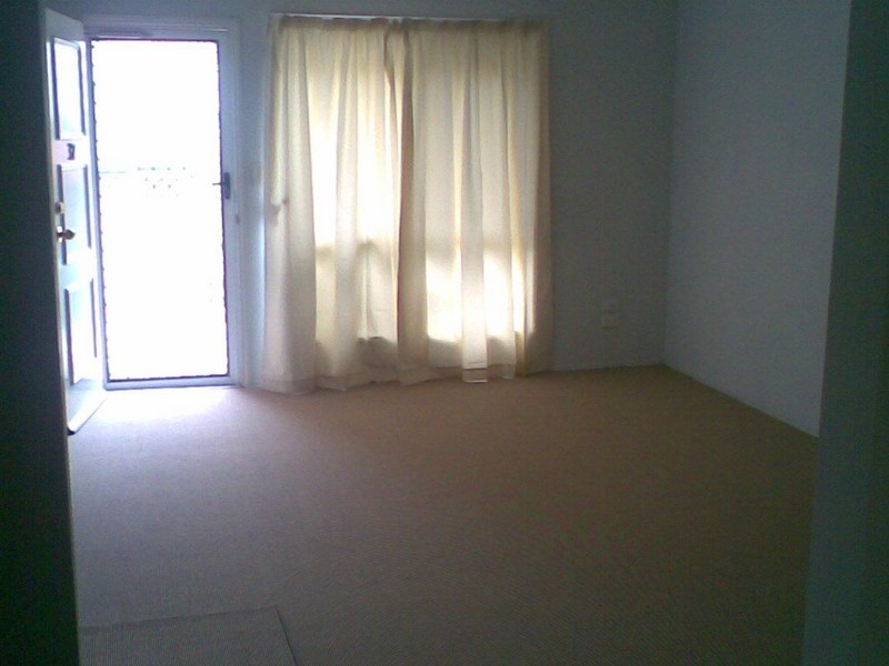 37/120 Queens Road, Kingston QLD 4114