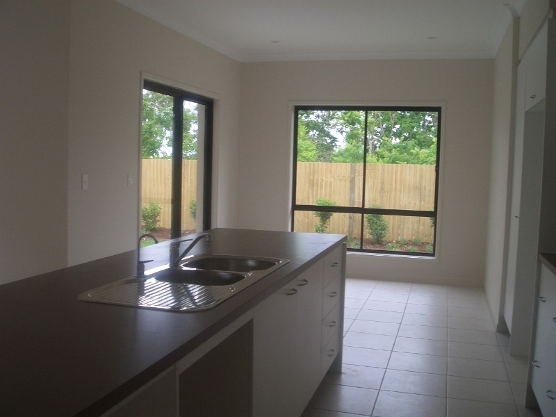136 Tristania Way, Mount Gravatt East QLD 4122