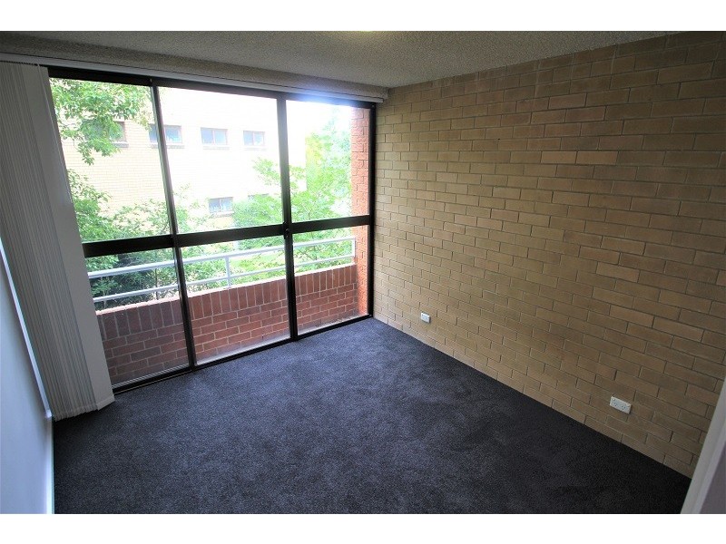 2 Sheehan Street, Milton QLD 4064