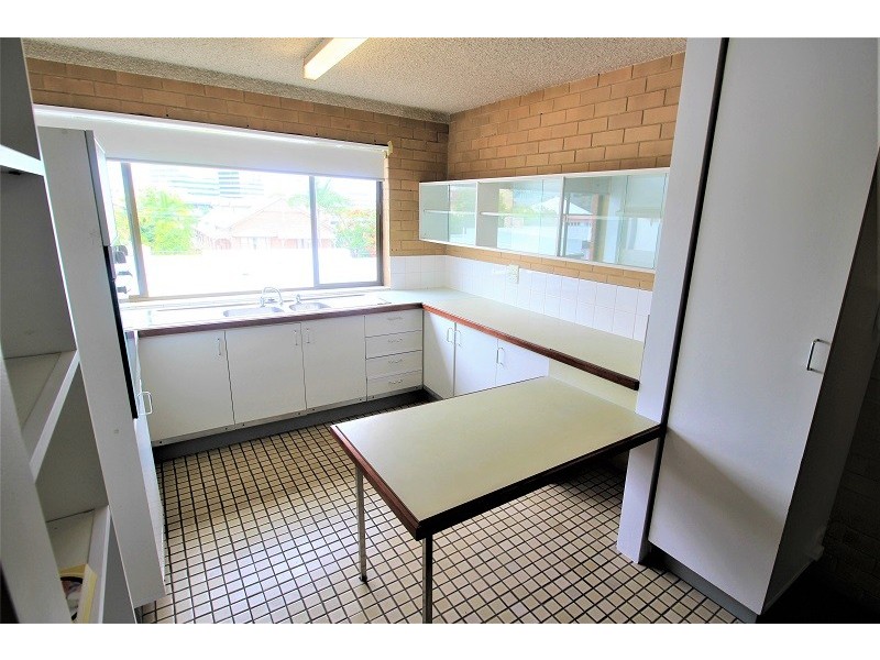 2 Sheehan Street, Milton QLD 4064