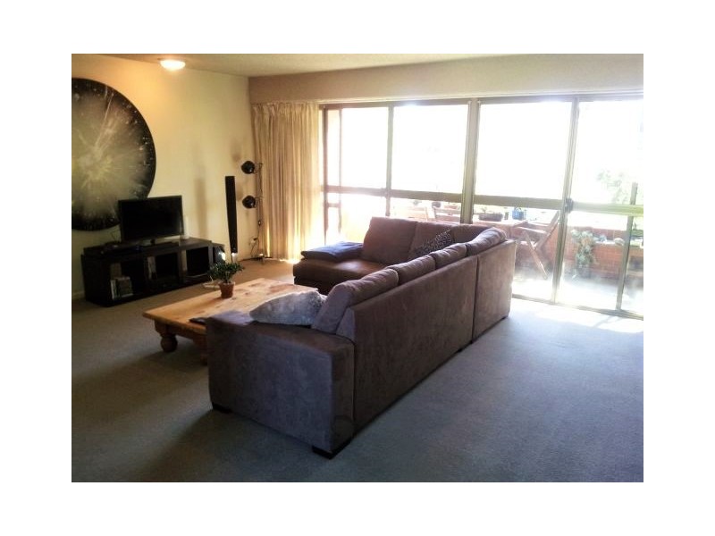 2 Sheehan Street, Milton QLD 4064