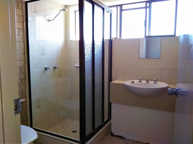 2 Sheehan Street, Milton QLD 4064