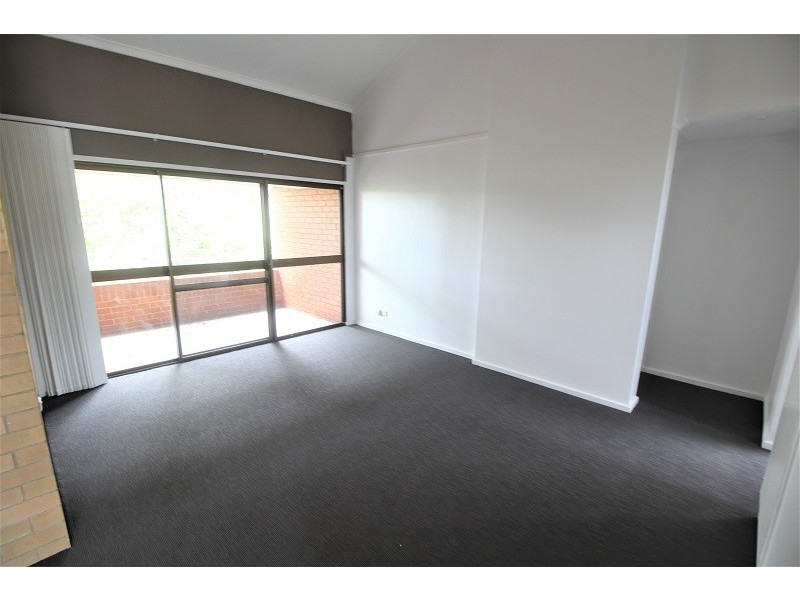 2 Sheehan Street, Milton QLD 4064