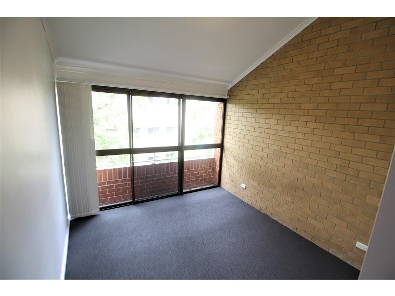 2 Sheehan Street, Milton QLD 4064