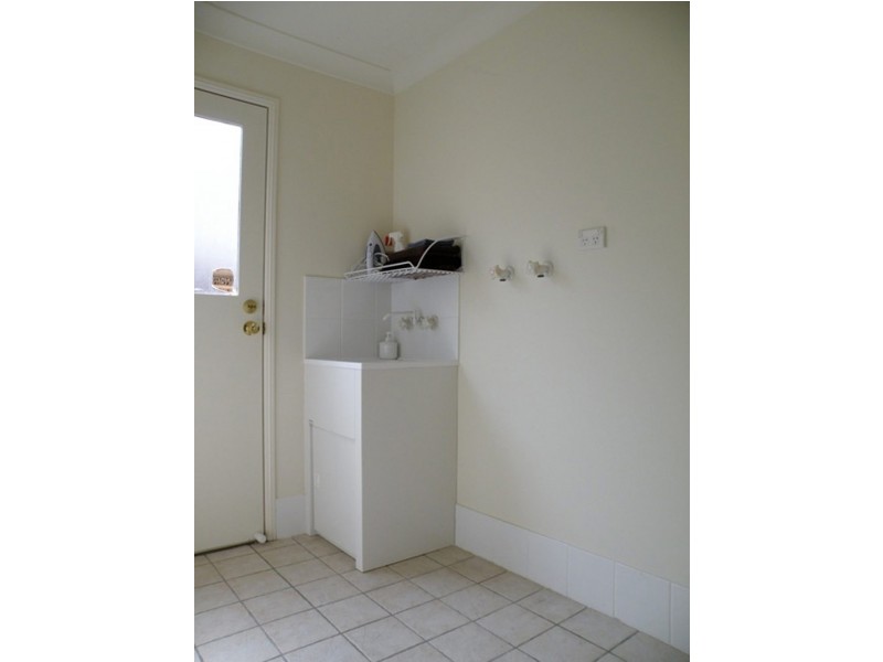 87 Lyndale Street: “Rear Apartment”, Daisy Hill QLD 4127