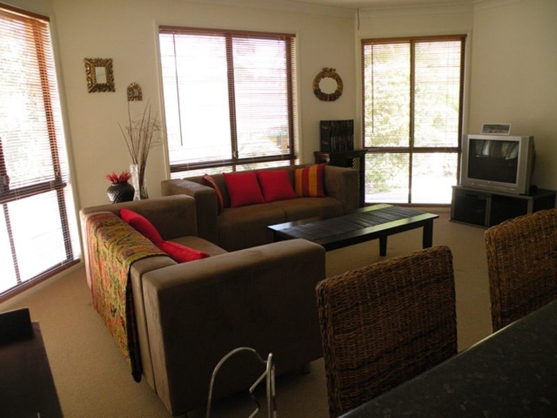 87 Lyndale Street: “Rear Apartment”, Daisy Hill QLD 4127