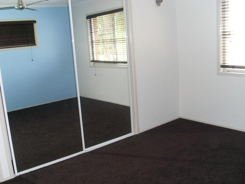 17 Lauretta Avenue, Springwood QLD 4127