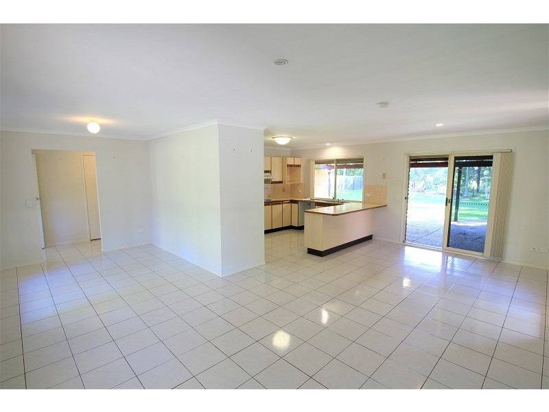 38 Parkway Road, Daisy Hill QLD 4127