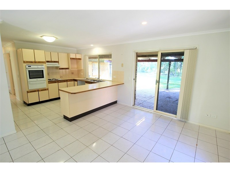 38 Parkway Road, Daisy Hill QLD 4127