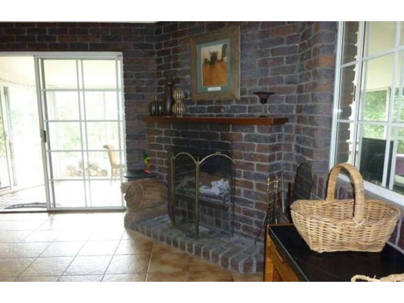 359 Wecker Road, Mansfield QLD 4122