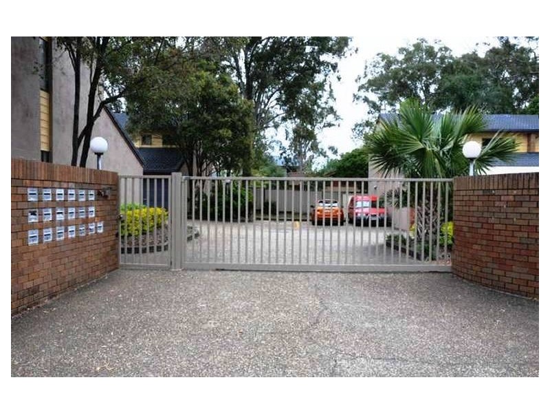 17/2 College Street, Loganlea QLD 4131