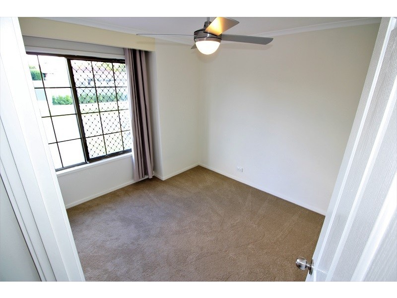 20 Ermington Street, Daisy Hill QLD 4127