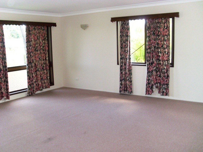 7 Jilbard Drive, Springwood QLD 4127