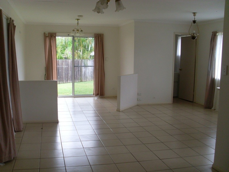 12 Carlton Close, Bethania QLD 4205