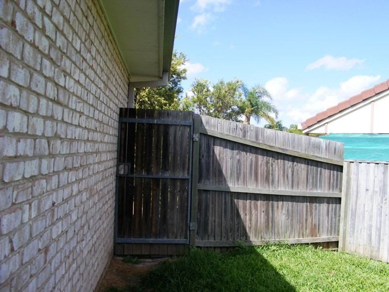 12 Carlton Close, Bethania QLD 4205
