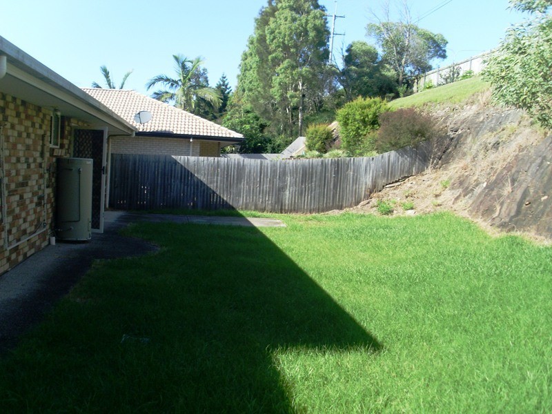 15 Chatfield Street, Edens Landing QLD 4207