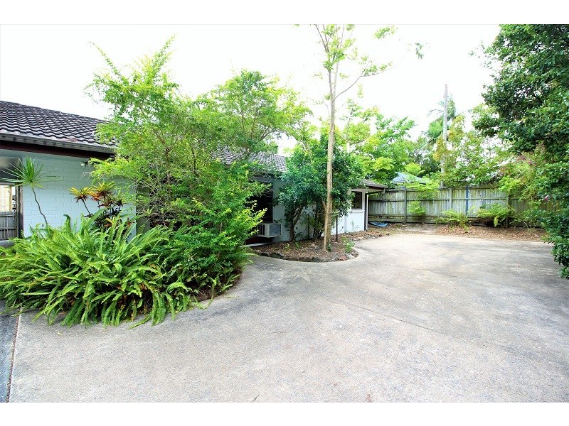 14 Cinderella Drive, Springwood QLD 4127