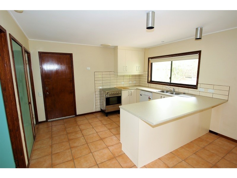 14 Cinderella Drive, Springwood QLD 4127