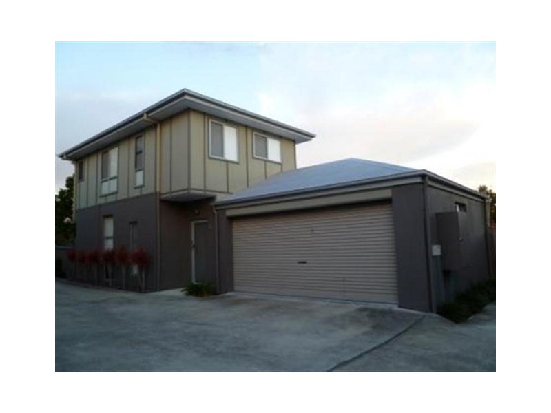 2/12 Dinmore Street, Moorooka QLD 4105