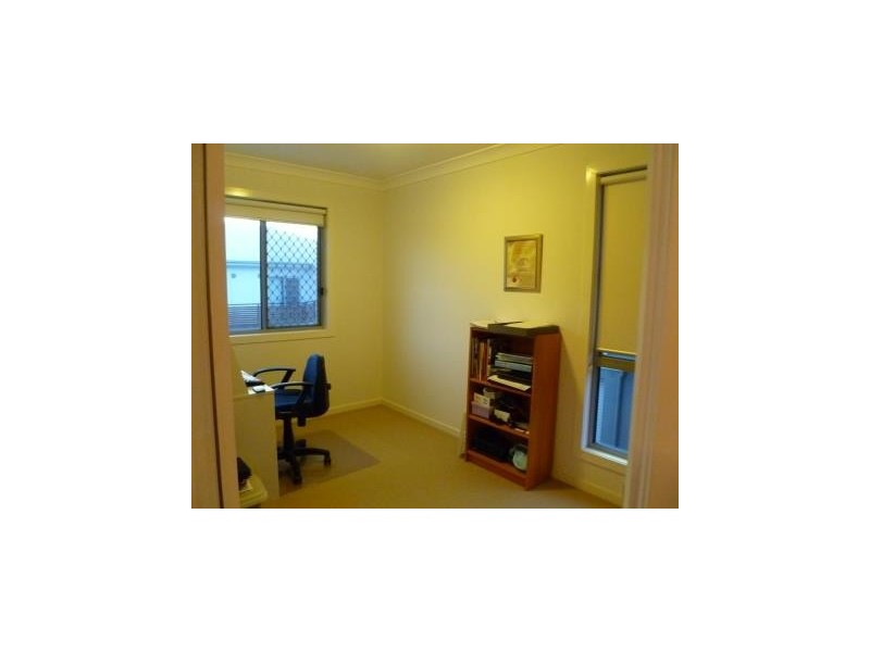 2/12 Dinmore Street, Moorooka QLD 4105