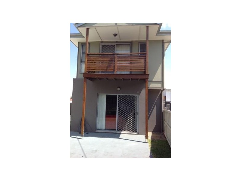 2/12 Dinmore Street, Moorooka QLD 4105