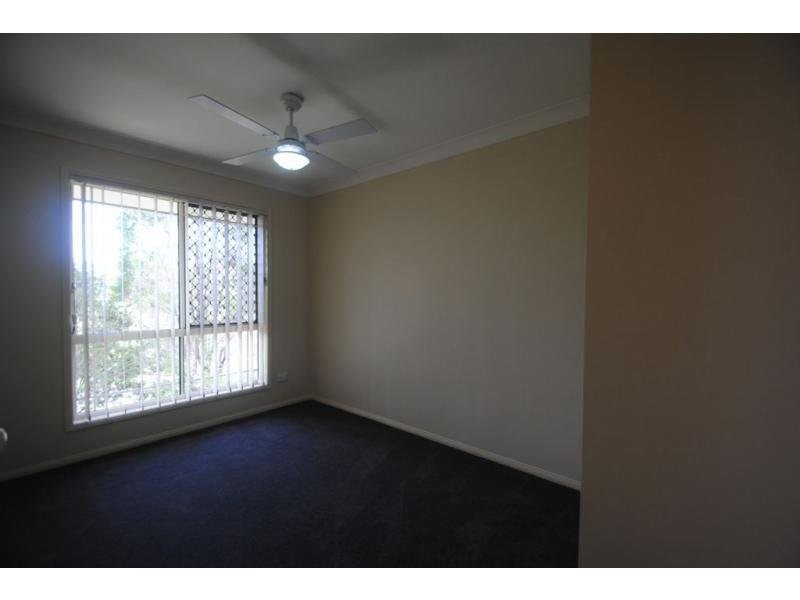 15 Chatfield Street, Edens Landing QLD 4207