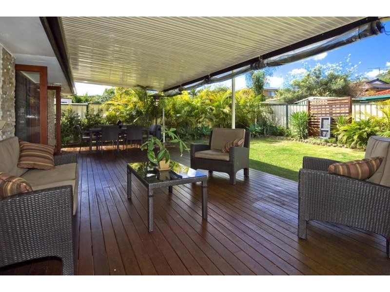 3 Lauretta Ave, Springwood QLD 4127