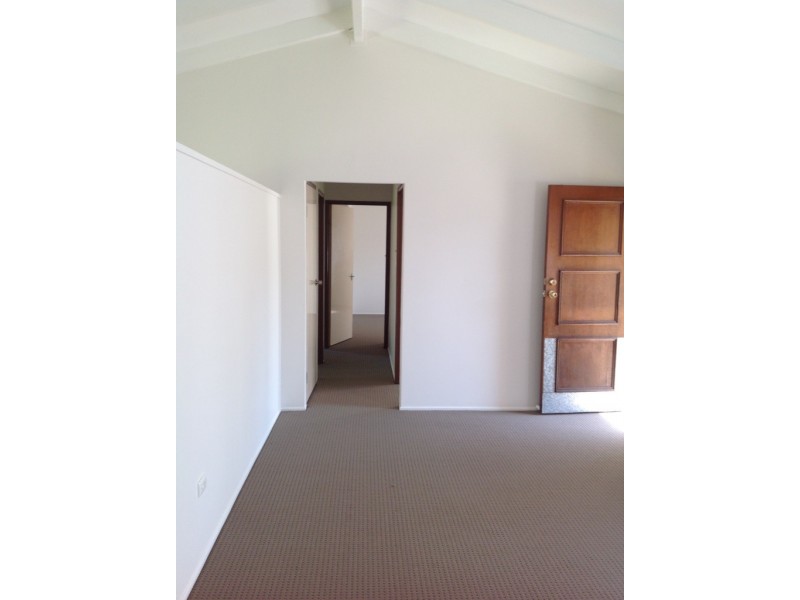 27 Gladewood Drive, Daisy Hill QLD 4127