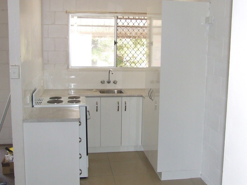 1/15 North Road, Woodridge QLD 4114