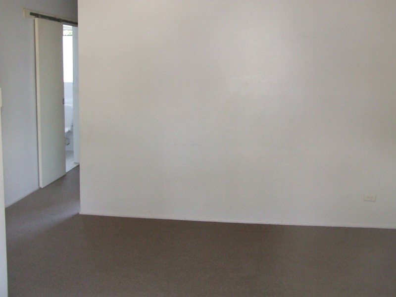 1/15 North Road, Woodridge QLD 4114