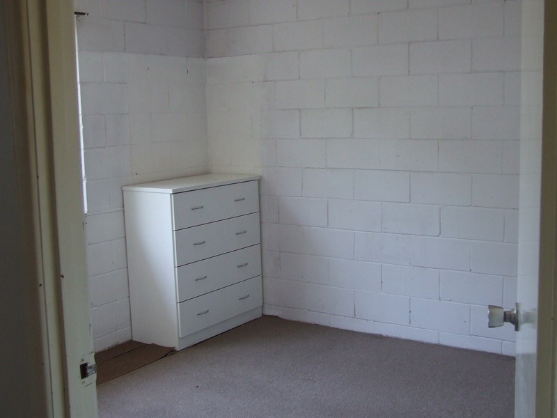 1/15 North Road, Woodridge QLD 4114