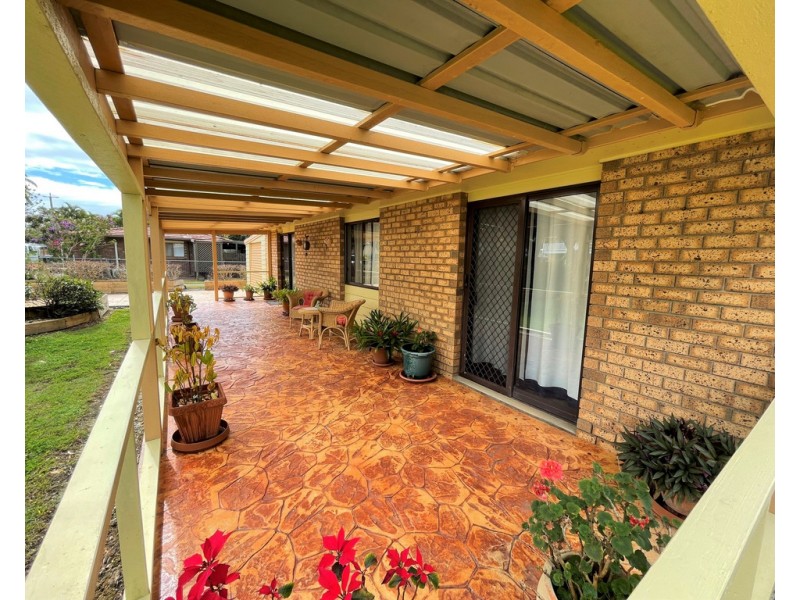 104 Main Street, Redland Bay QLD 4165
