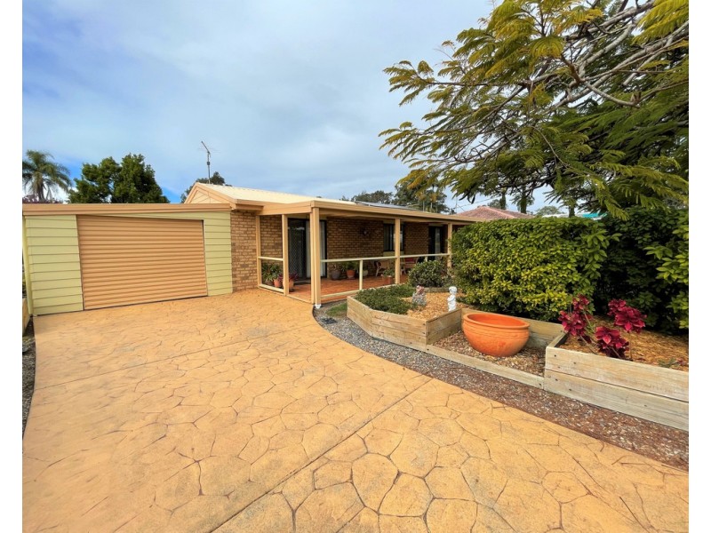 104 Main Street, Redland Bay QLD 4165