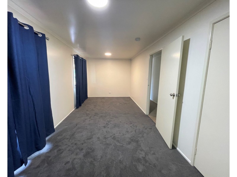 104 Main Street, Redland Bay QLD 4165