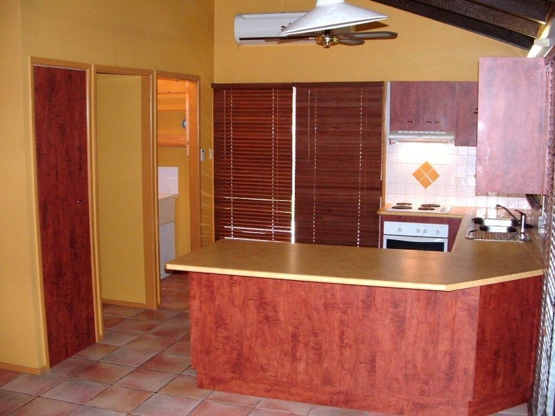 16 Tonya Court, Woodridge QLD 4114