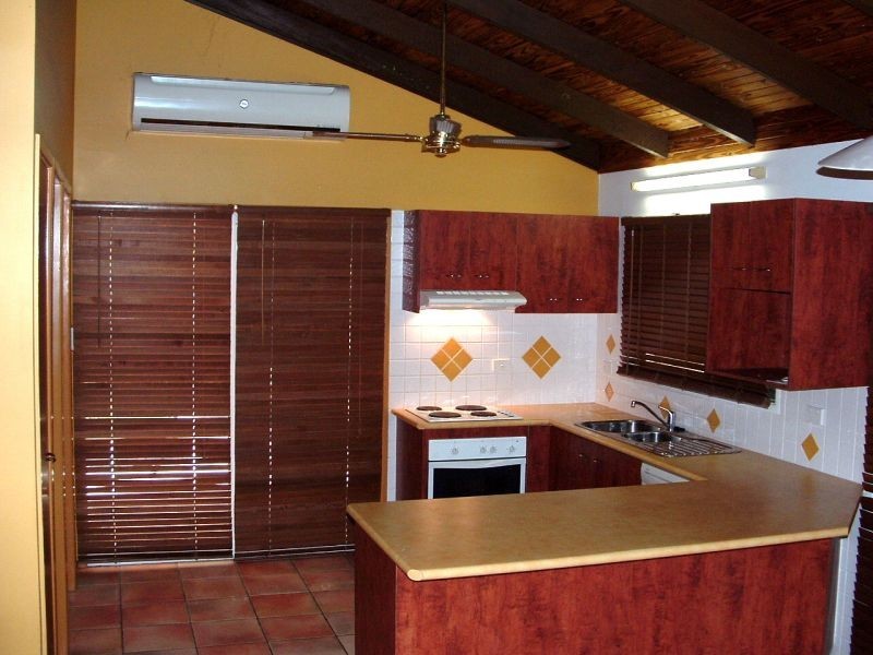 16 Tonya Court, Woodridge QLD 4114