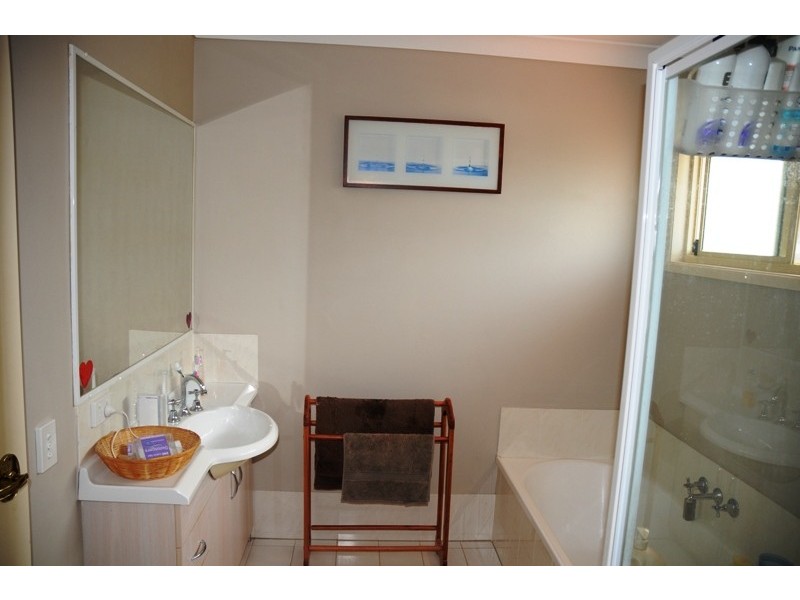 19/18 Daisy Hill Rd, Daisy Hill QLD 4127