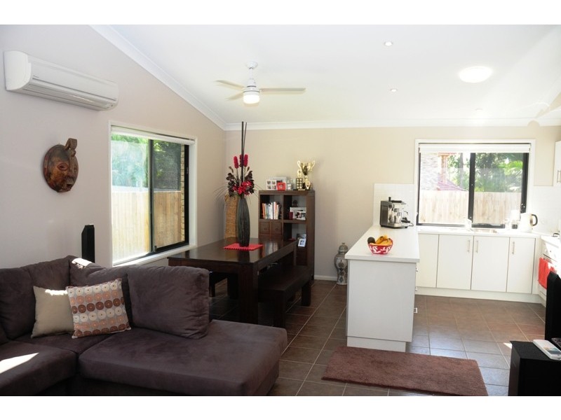 5  bishop place, Loganlea QLD 4131