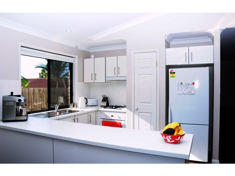 5  bishop place, Loganlea QLD 4131