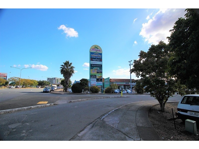 2120 Logan Road, Upper Mount Gravatt QLD 4122