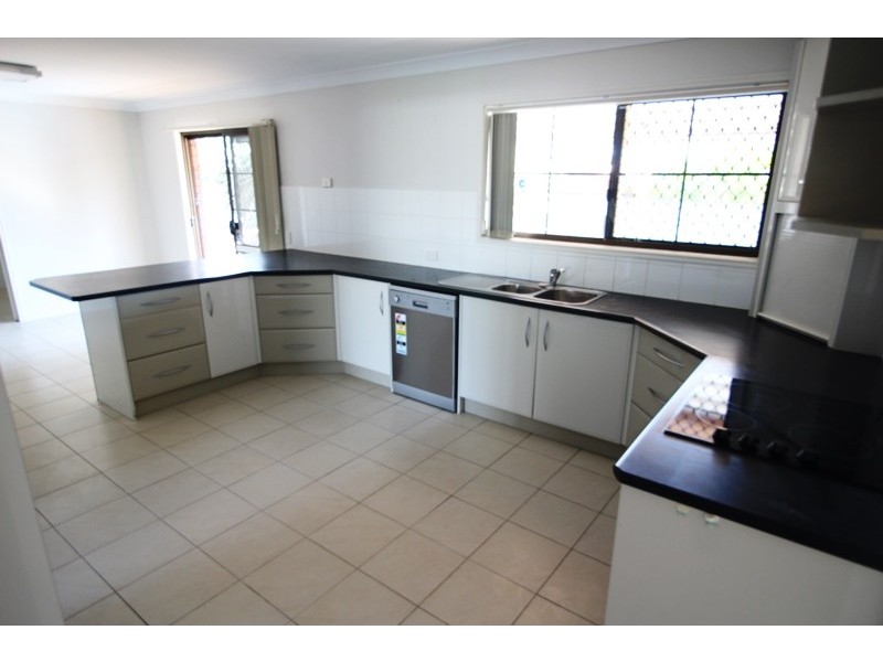 6 Snowberry Street, Sunnybank Hills QLD 4109