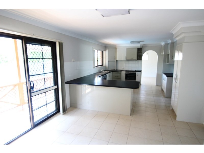 6 Snowberry Street, Sunnybank Hills QLD 4109