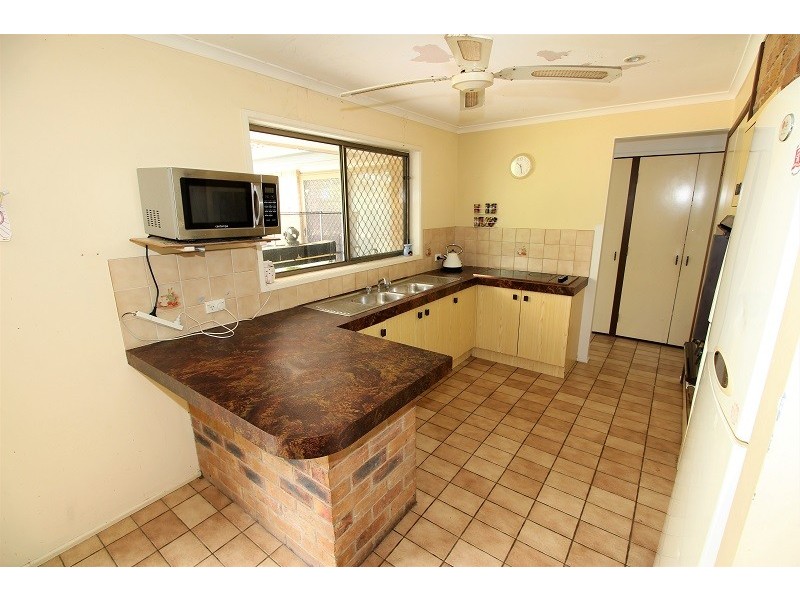 18 Harding Boulevard, Mount Warren Park QLD 4207